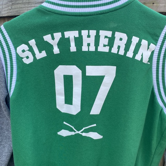 Harry Potter Slytherin jacket size large. - Picture 8 of 16